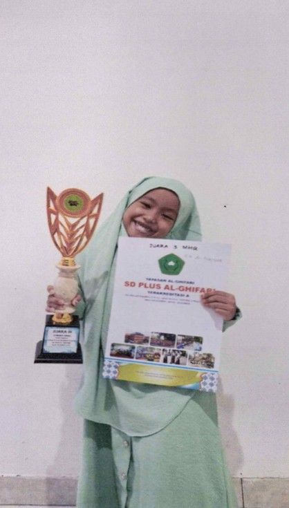 JUARA 3 LOMBA MHQ