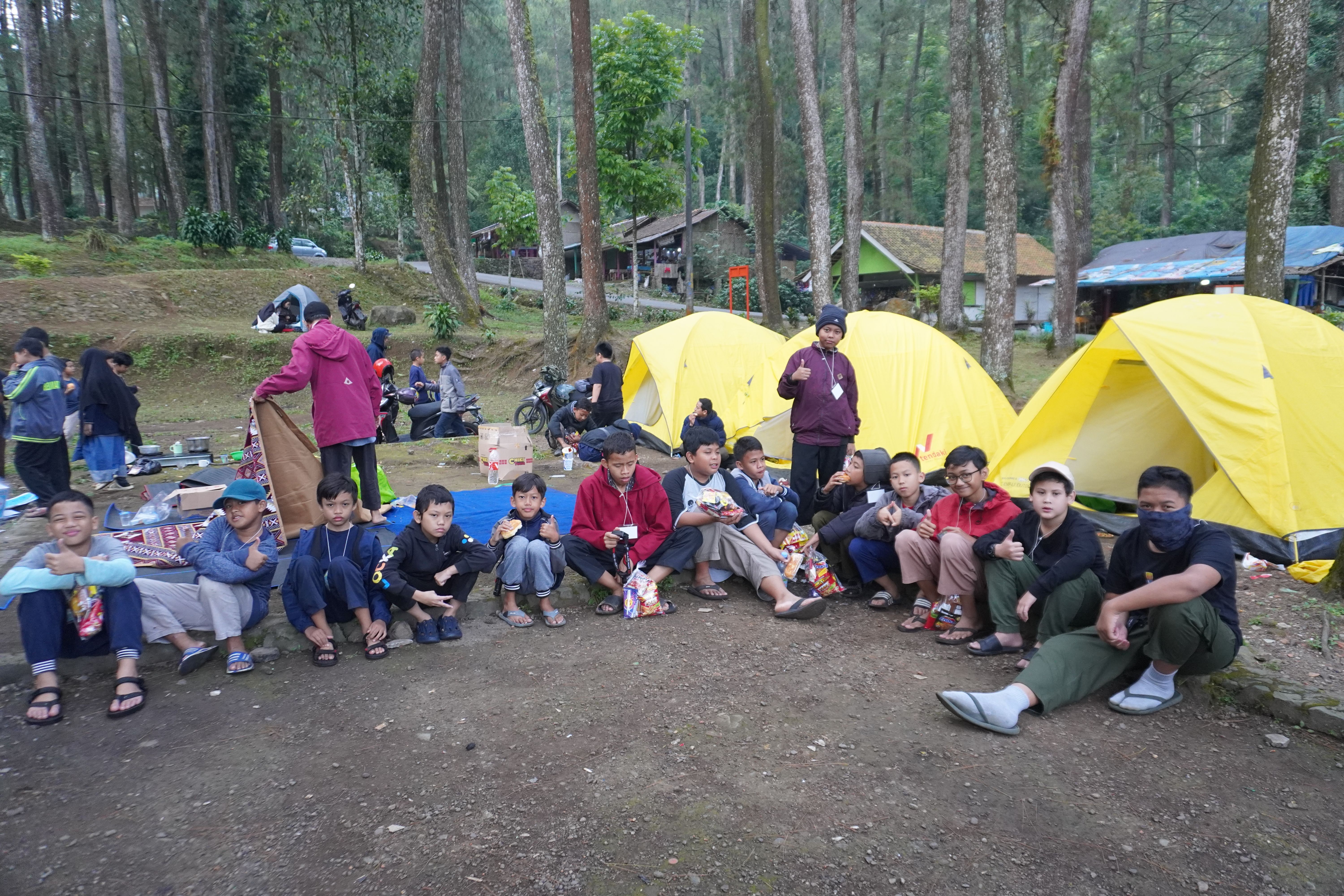 Kegiatan Tahunan Santri: Kemah Akhir Tahun